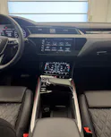 AUDI e-tron S quattro