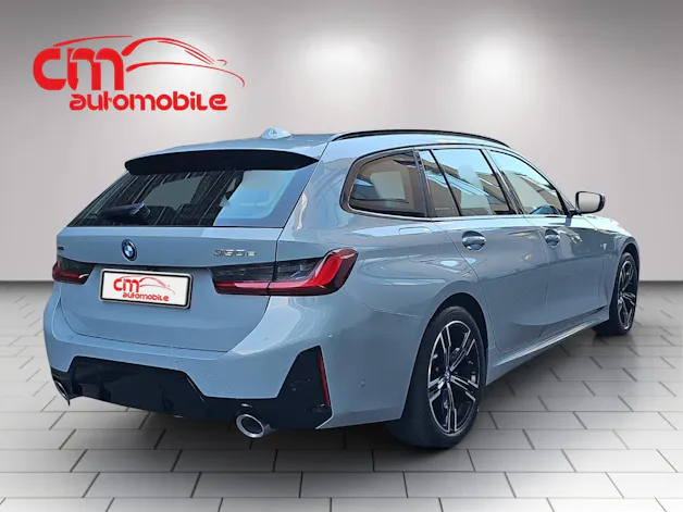 BMW 330e x DriveTouring Steptronic M Sport