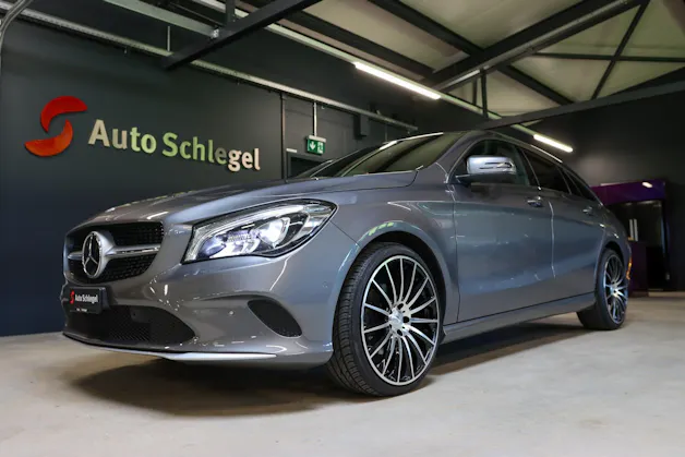 MERCEDES-BENZ CLA Shooting Brake 220 4Matic 7G-DCT