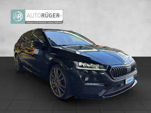 SKODA Octavia Combi 2.0 TSI DSG RS