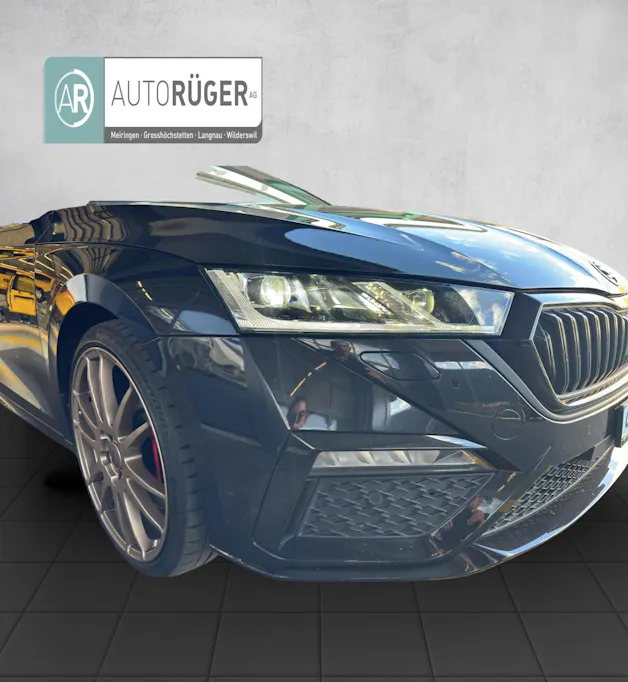 SKODA Octavia Combi 2.0 TSI DSG RS