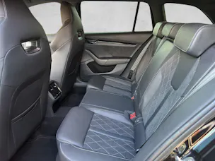 SKODA Octavia Combi 2.0 TSI DSG RS