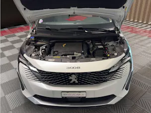 PEUGEOT 3008 1.2 PureTech Allure Pack EAT8