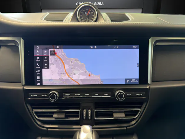 PORSCHE Macan S PDK