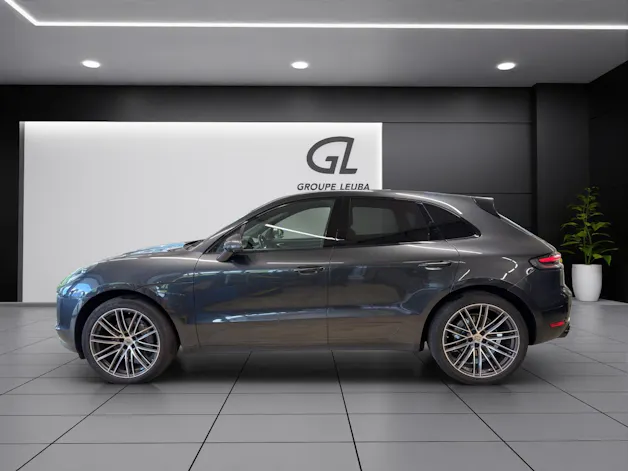 PORSCHE Macan S PDK