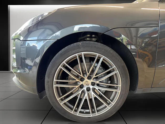 PORSCHE Macan S PDK