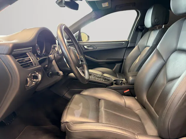 PORSCHE Macan S PDK
