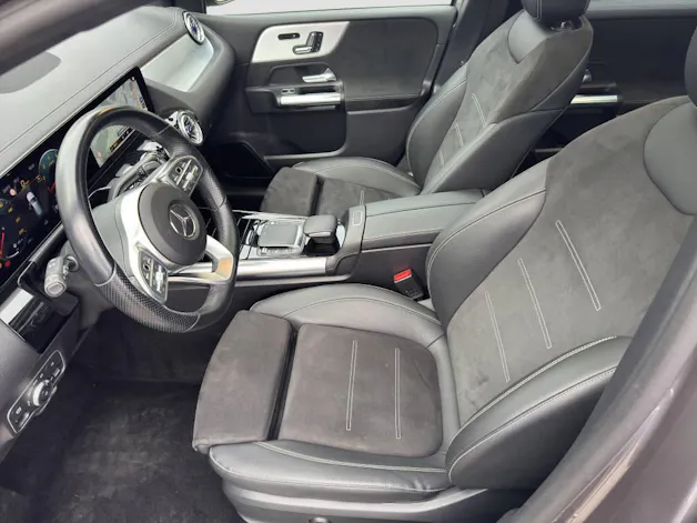 MERCEDES-BENZ B 250 AMG Line 4matic