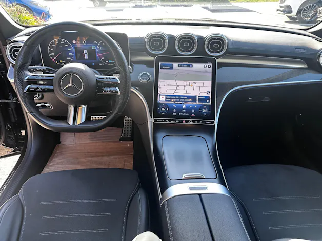MERCEDES-BENZ C 300 AMG Line 4matic Kombi