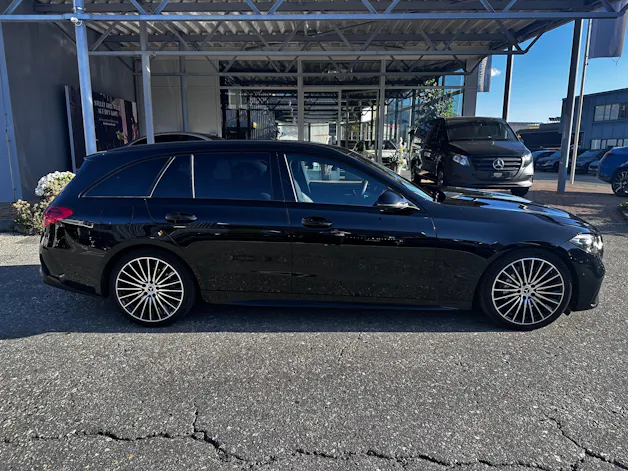 MERCEDES-BENZ C 300 AMG Line 4matic Kombi