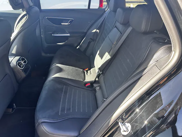 MERCEDES-BENZ C 300 AMG Line 4matic Kombi