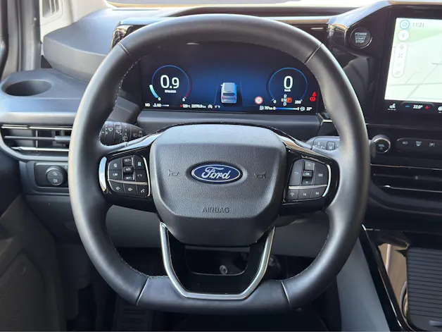 FORD Tourneo C Bus 320 L1 2.0 EcoBlue 170 Titanium X 4x4