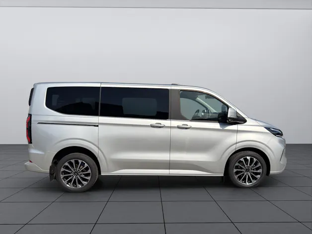 FORD Tourneo C Bus 320 L1 2.0 EcoBlue 170 Titanium X 4x4