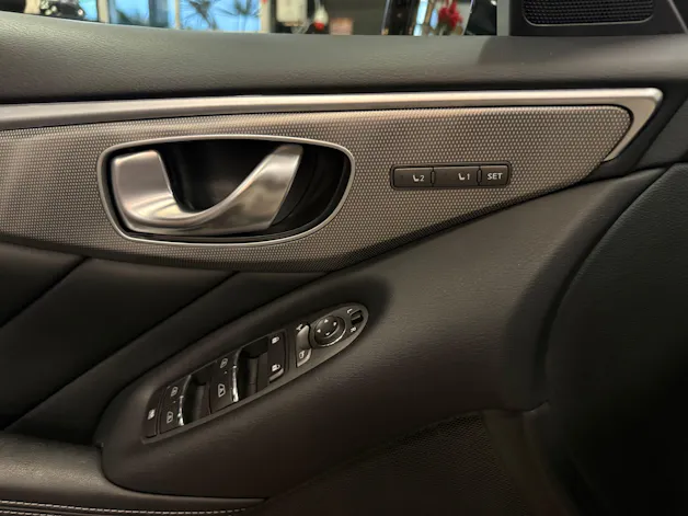INFINITI Q50 2.2d Sport Tech Automatic