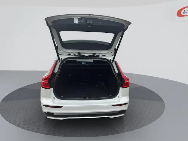 VOLVO V60 B4 Benzin Mild Hybrid Plus Dark DCT