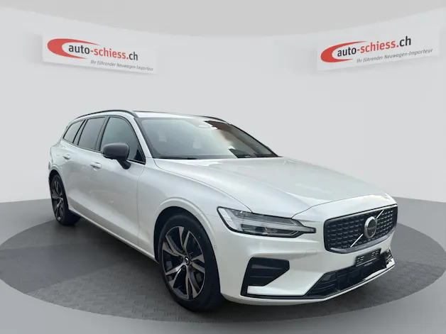 VOLVO V60 B4 Benzin Mild Hybrid Plus Dark DCT