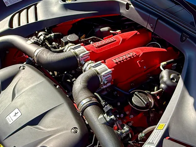 FERRARI California 3.9 V8 T