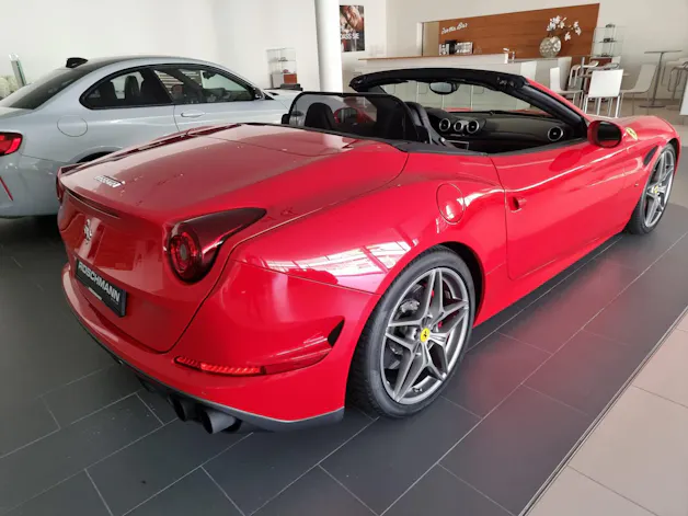 FERRARI California 3.9 V8 T