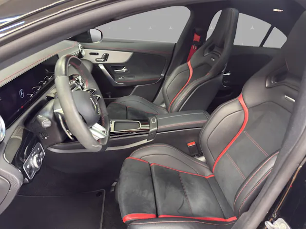MERCEDES-BENZ CLA 35 4M - AMG / Panorama-Dach / Rückfahrkamera / Soundsystem / Multibeam LED