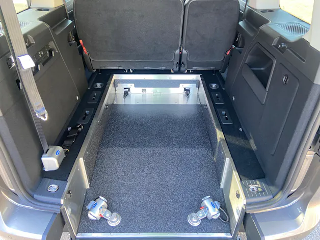 VW Caddy 1.5TSI DSG Kombi Maxi Premium Rollstuhltransport 5+1 Sitze