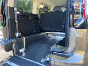 VW Caddy 1.5TSI DSG Kombi Maxi Premium Rollstuhltransport 5+1 Sitze
