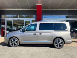 VW Caddy 1.5TSI DSG Kombi Maxi Premium Rollstuhltransport 5+1 Sitze