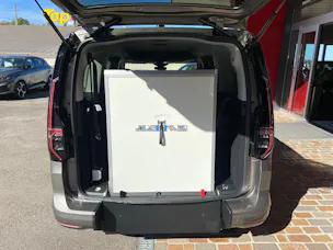 VW Caddy 1.5TSI DSG Kombi Maxi Premium Rollstuhltransport 5+1 Sitze