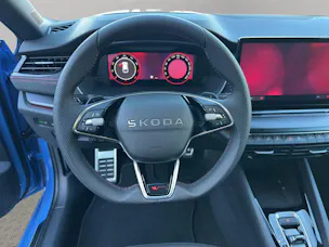 SKODA Octavia Combi 2.0 TSI DSG RS 30 Years Edition