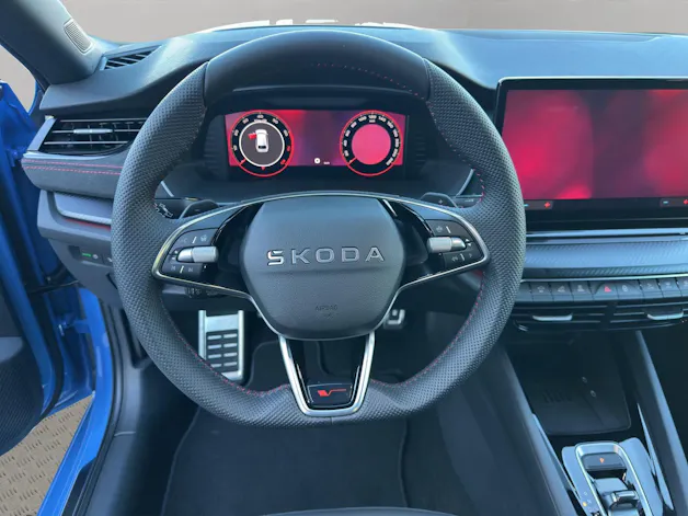SKODA Octavia Combi 2.0 TSI DSG RS 30 Years Edition