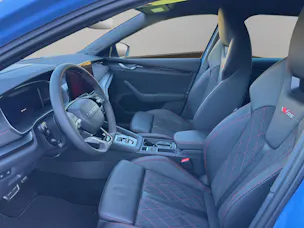 SKODA Octavia Combi 2.0 TSI DSG RS 30 Years Edition