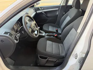 SKODA Octavia Combi 1.6 TDI Ambiente DSG