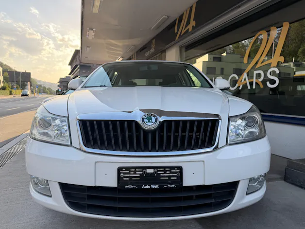 SKODA Octavia Combi 1.6 TDI Ambiente DSG