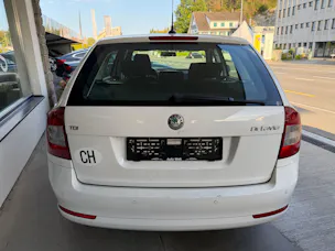 SKODA Octavia Combi 1.6 TDI Ambiente DSG