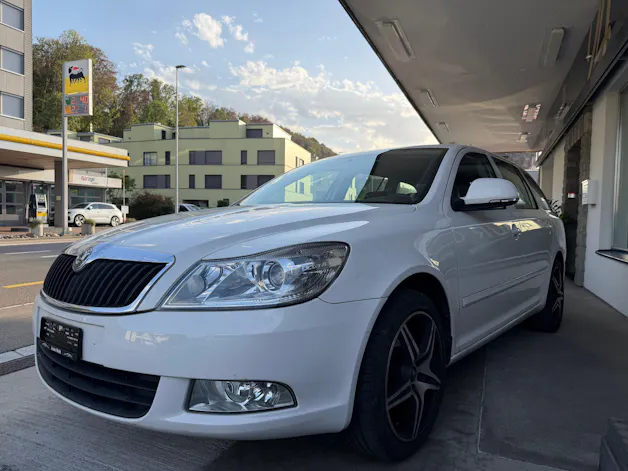 SKODA Octavia Combi 1.6 TDI Ambiente DSG