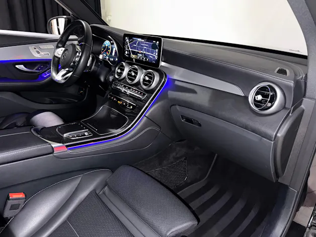 MERCEDES-BENZ GLC 300 AMG Line 4Matic 9G-Tronic | CH |