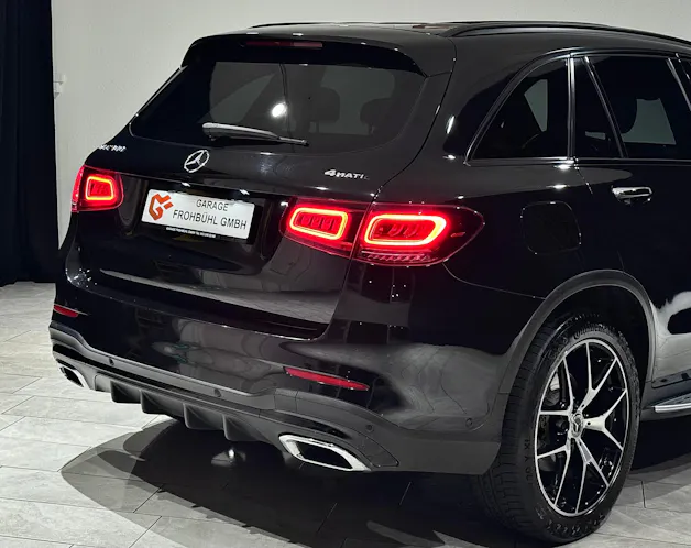 MERCEDES-BENZ GLC 300 AMG Line 4Matic 9G-Tronic | CH |