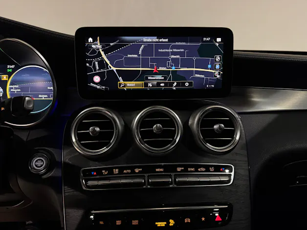 MERCEDES-BENZ GLC 300 AMG Line 4Matic 9G-Tronic | CH |