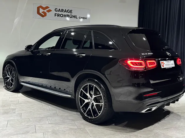 MERCEDES-BENZ GLC 300 AMG Line 4Matic 9G-Tronic | CH |