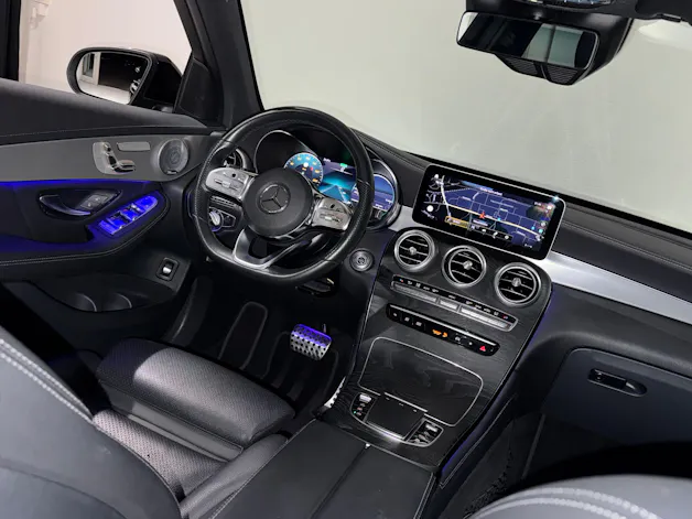 MERCEDES-BENZ GLC 300 AMG Line 4Matic 9G-Tronic | CH |
