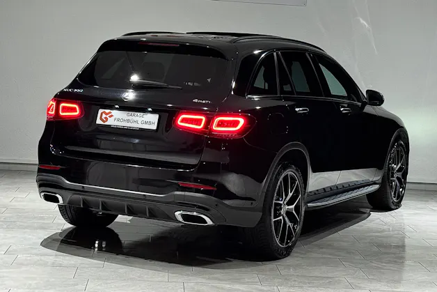 MERCEDES-BENZ GLC 300 AMG Line 4Matic 9G-Tronic | CH |