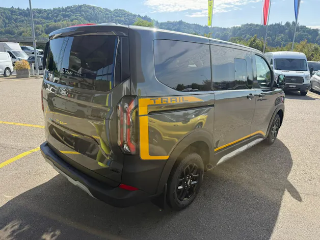 FORD Transit Custom Combi 320 L1H1 Trail Automat 4x4