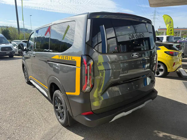 FORD Transit Custom Combi 320 L1H1 Trail Automat 4x4