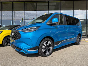 FORD Tourneo Bus 340 L1H1 PHEV Sport
