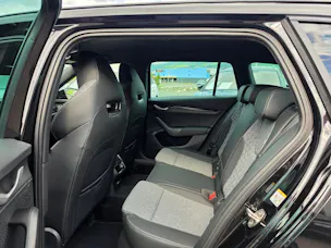SKODA Octavia Combi 2.0 TSI DSG Dynamic 4x4