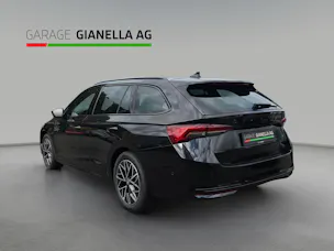 SKODA Octavia Combi 2.0 TSI DSG Dynamic 4x4