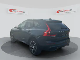 VOLVO XC60 B5 Benzin Mild Hybrid AWD Plus Dark Geartronic