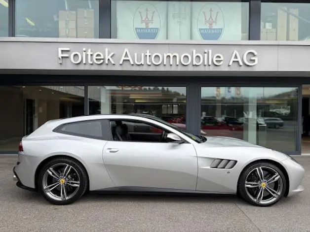 FERRARI GTC 4 Lusso
