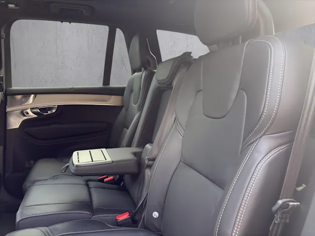 VOLVO XC90 B5 Benzin Mild Hybrid AWD Black Edition Geartronic
