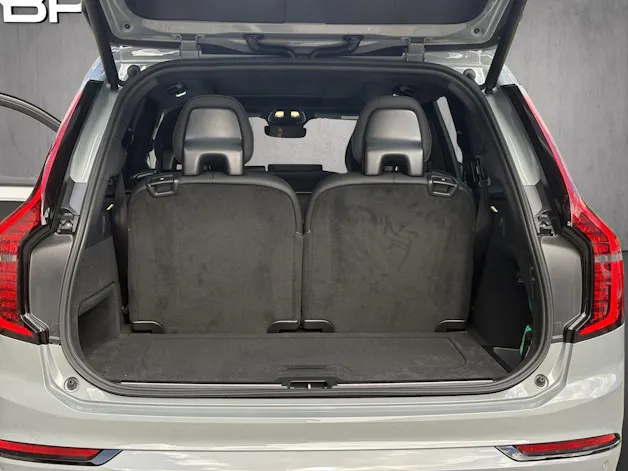 VOLVO XC90 B5 Benzin Mild Hybrid AWD Black Edition Geartronic