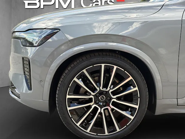VOLVO XC90 B5 Benzin Mild Hybrid AWD Black Edition Geartronic